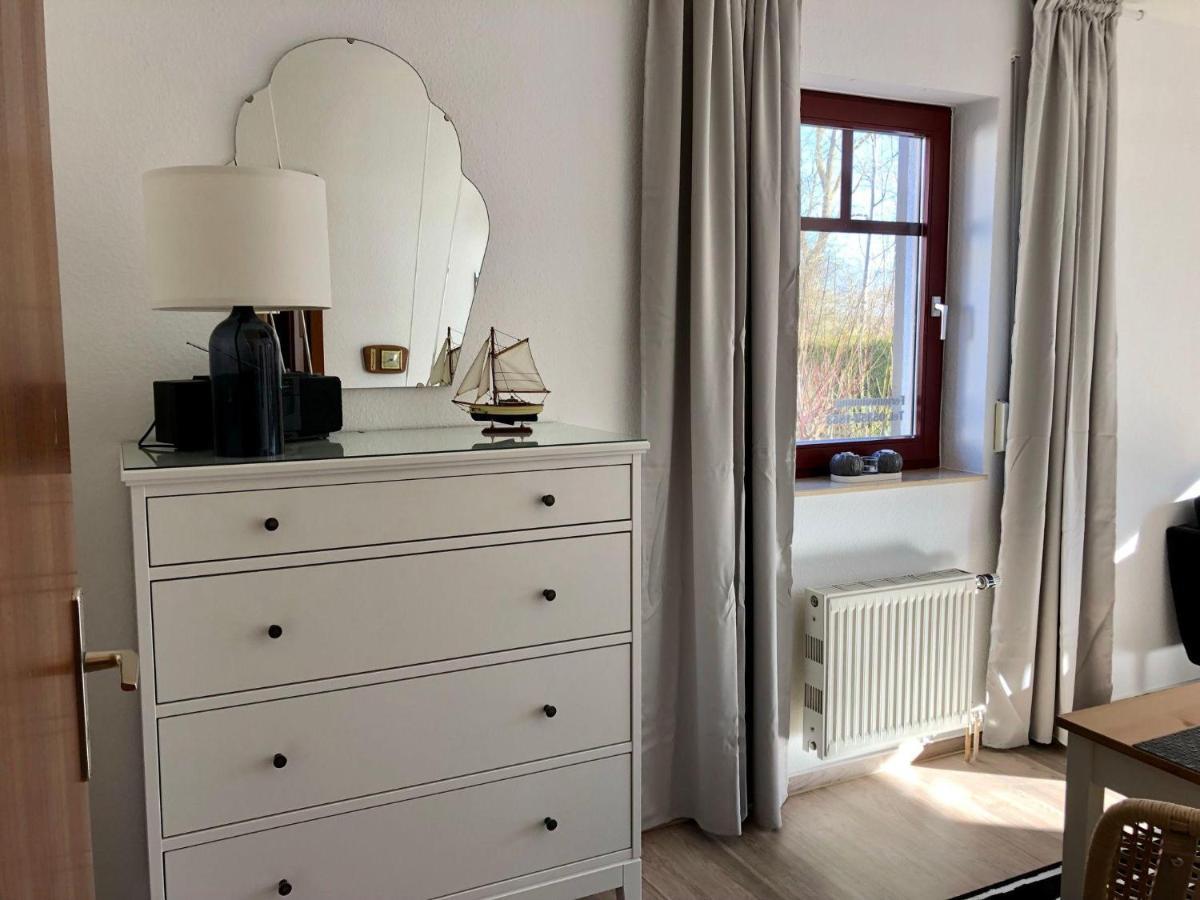 Ferienwohnung-Klaus-Stoertebeker-Mit-Sonnenterrasse-Garten-Zwischen-Strand-Wald-Und-Wiese Gustow  Ngoại thất bức ảnh